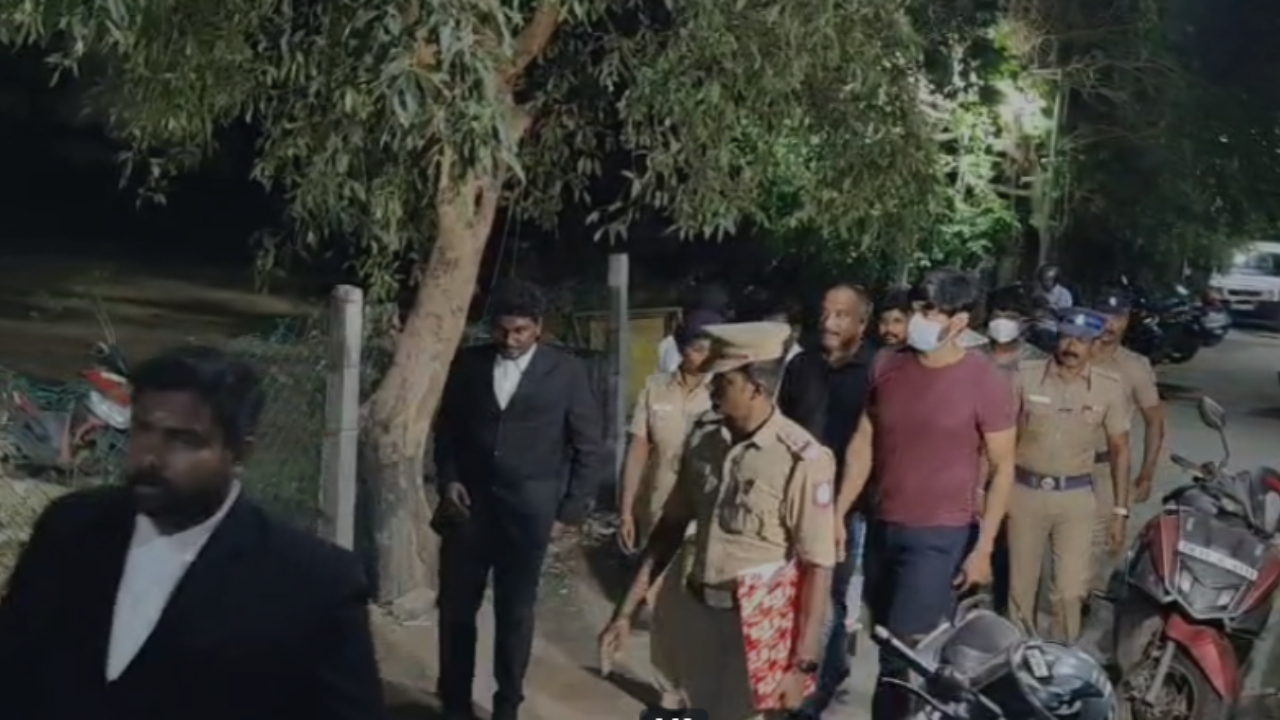 கார் பார்கிங் விவகாரம்.. தர்ஷன் மற்றும் லோகேஷ் இருவருக்கும் 14 நாட்கள் நீதிமன்ற காவல்!