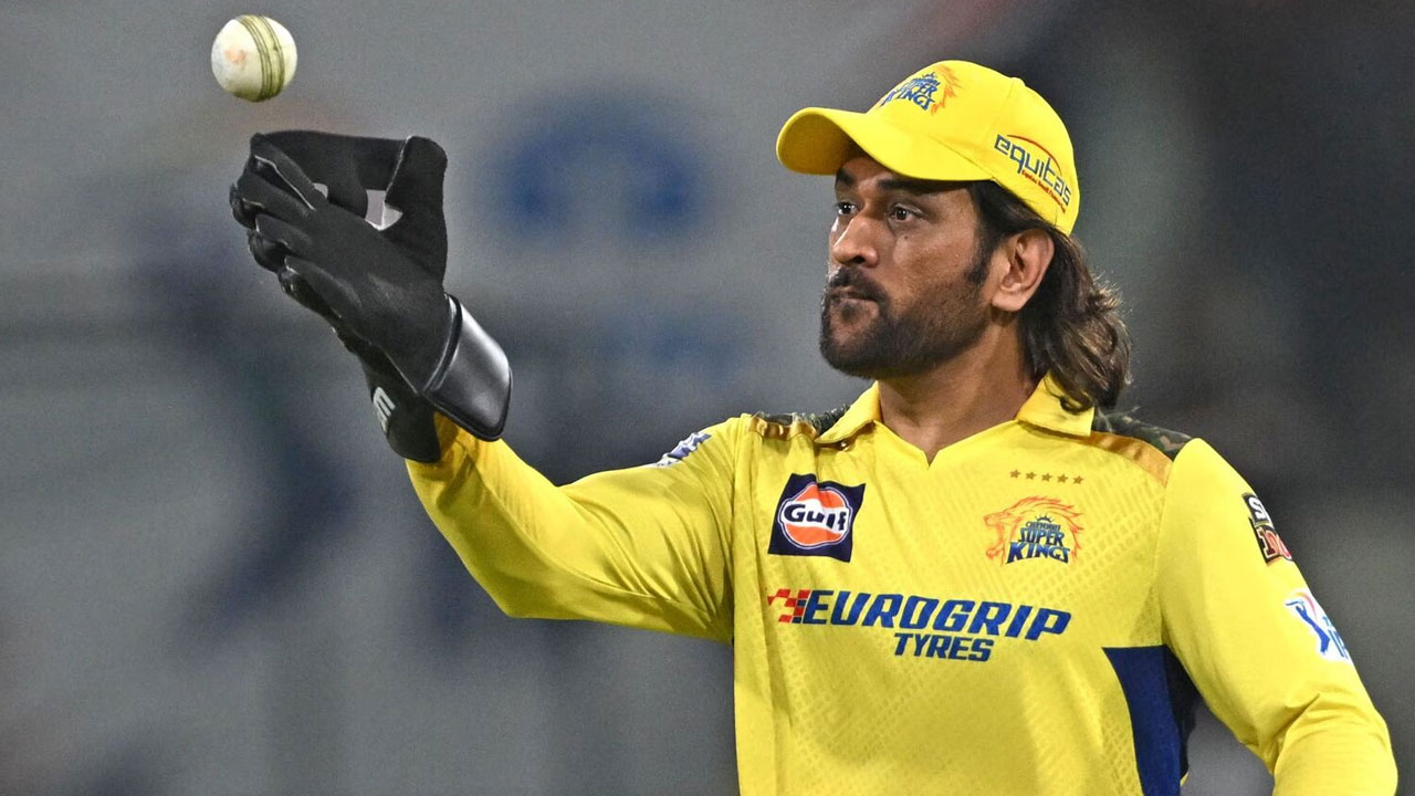 அனைத்தையும் என் உடல் தான் தீர்மானிக்கிறது.. ஓய்வு குறித்து தோனி பதில்