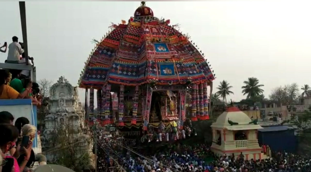 உலக அளவில் புகழ்பெற்றது...350 டன் எடை...பிரமிக்க வைக்கும் திருவாரூர் ஆழித்தேர்