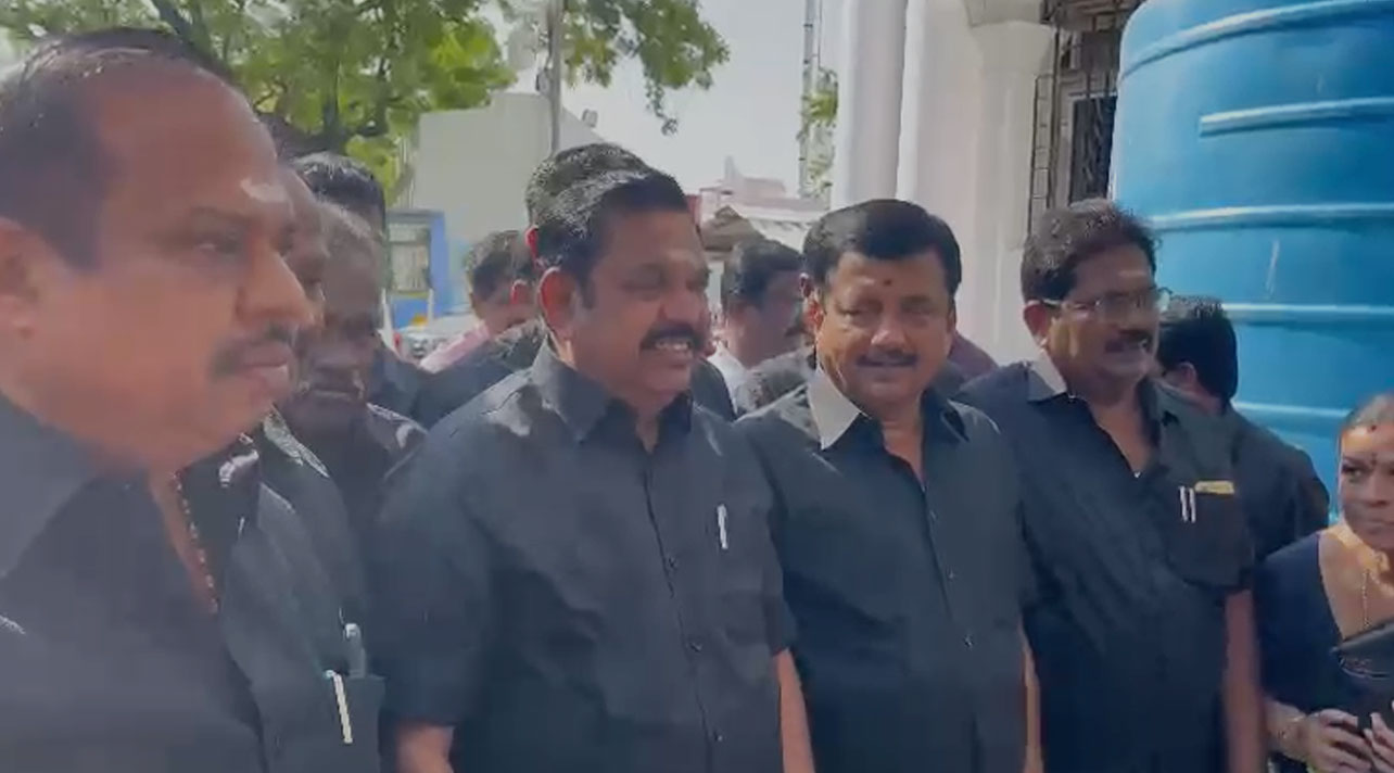 சட்டப்பேரவைக்கு கருப்பு சட்டையில் எண்ட்ரி கொடுத்த இபிஎஸ்...எதிர்க்கட்சிகள் பேச அனுமதிப்பதில்லை என குற்றச்சாட்டு