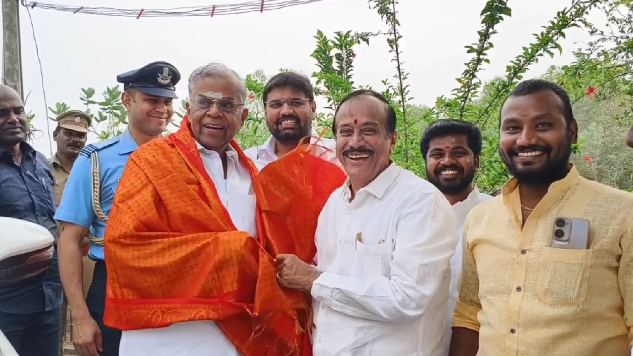 தமிழக ஆளுநர் விவகாரம்: எனக்கு காது கேட்க மாட்டேங்குது - நாகலாந்து ஆளுநர் பதில்