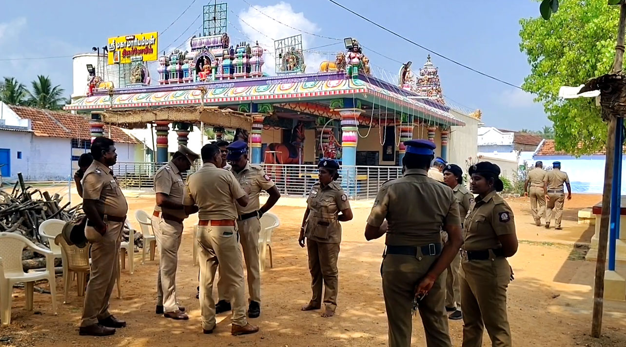  பட்டியலின மக்கள் வழிபாடு நடத்த உரிமை கோரியதால் நிறுத்தப்பட்ட கோவில் திருவிழா...பதற்றமான சூழலால் போலீஸ் குவிப்பு