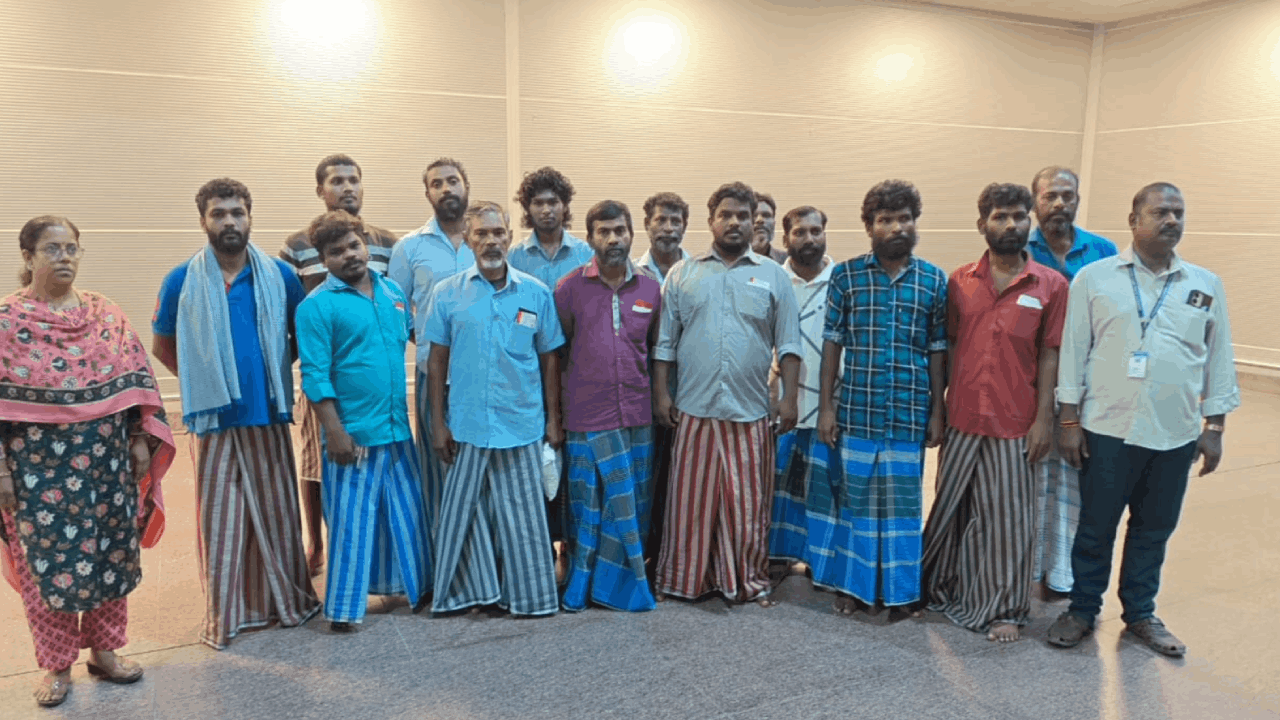 இலங்கை சிறையில் இருந்து விடுவிக்கப்பட்ட மீனவர்கள் தமிழகம் வருகை!