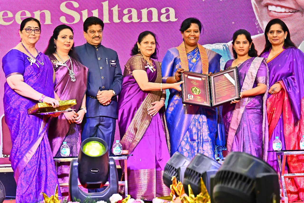 ரோட்டரி சங்கத்தின் கோல்டன் ஸ்பேரோ கார்னிவல்... ஏராளமான பெண்கள் உற்காசத்துடன் பங்கேற்பு!