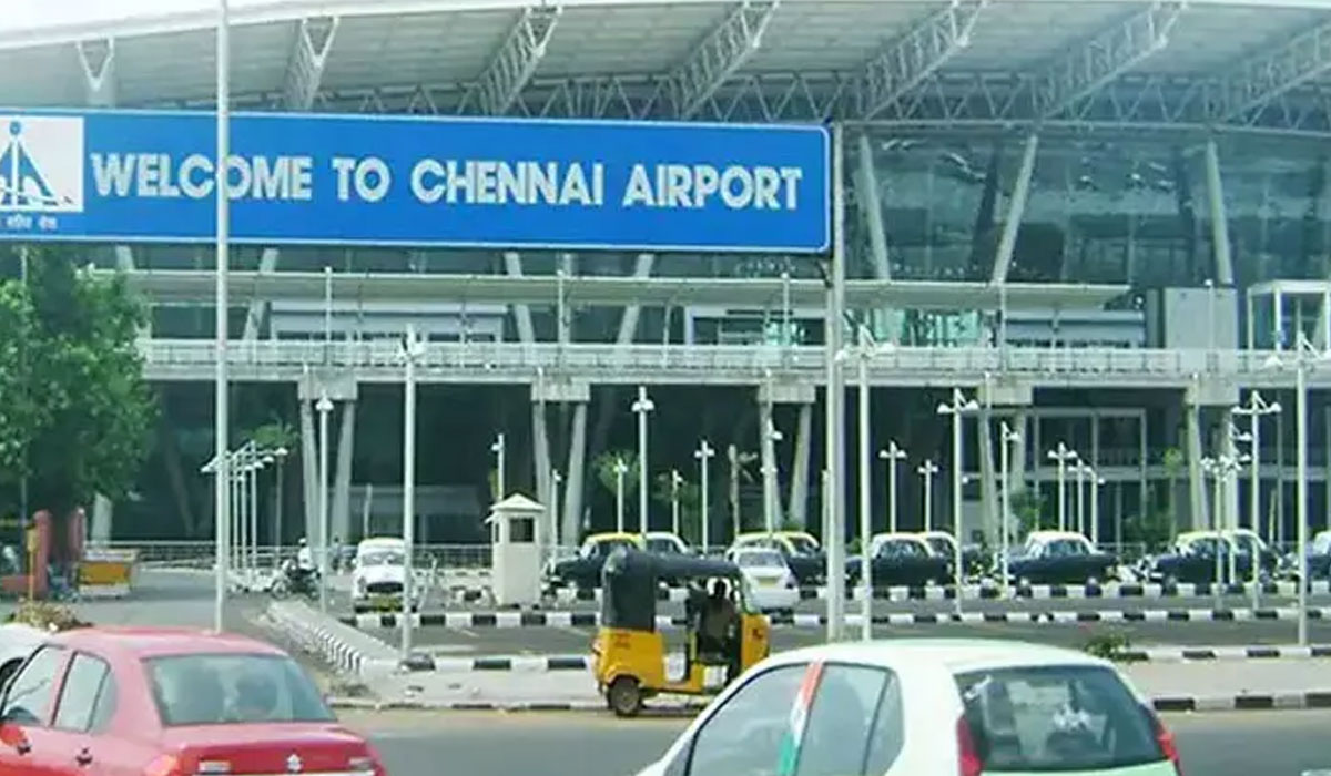  பள்ளிகள் இன்று திறப்பு: விமான கட்டணம் அதிரடியாக உயர்வு
