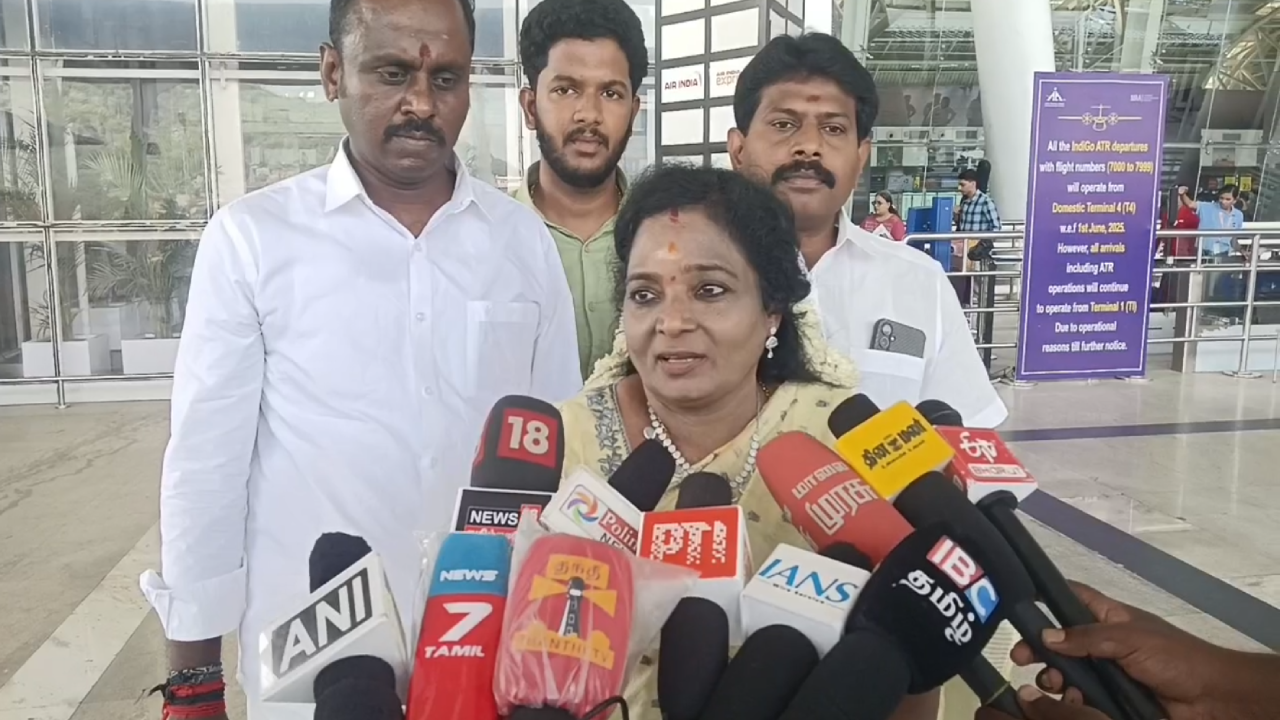  முருகன் மாநாடு: திமுகவினர் மீது மக்களுக்கு சந்தேகம் - தமிழிசை  சௌந்தர்ராஜன் விமர்சனம்