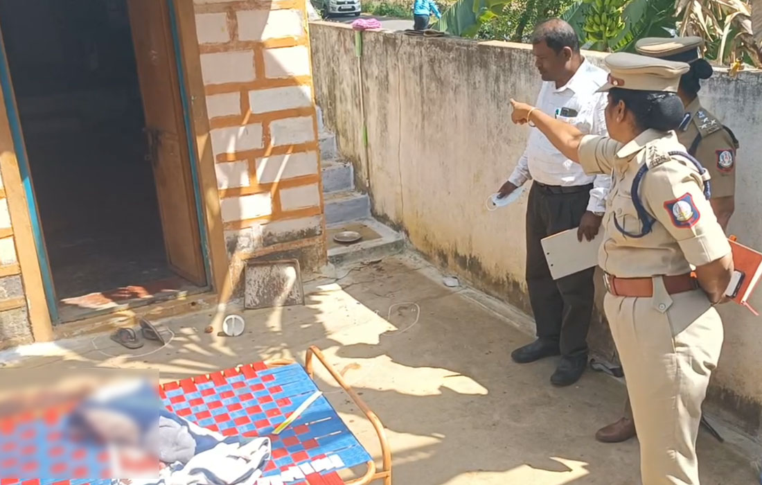 வீட்டில் தனியாக இருந்த மூதாட்டிக்கு நேர்ந்த சோகம்- பரமத்தி வேலூரில் பரபரப்பு 