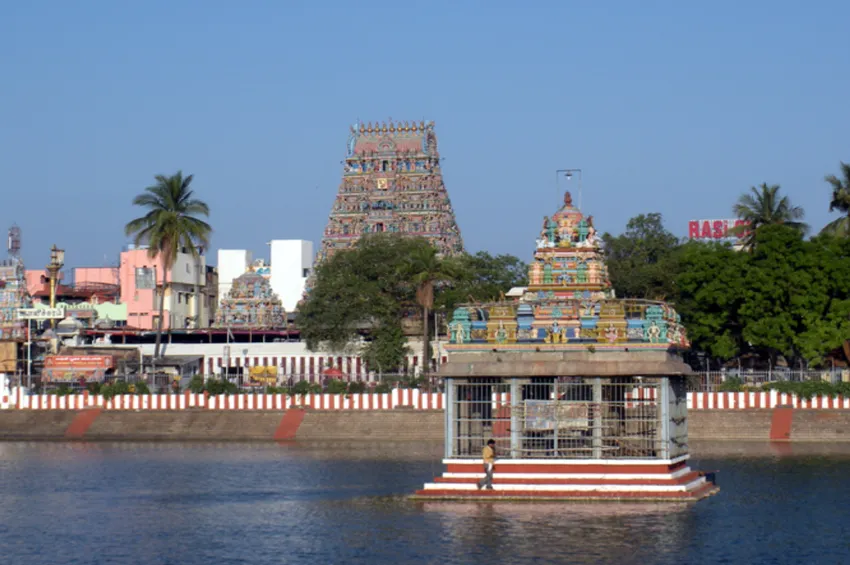 மயிலாப்பூர் கபாலீஸ்வரர் கோவிலுக்கு வெடிகுண்டு மிரட்டலால் பரபரப்பு