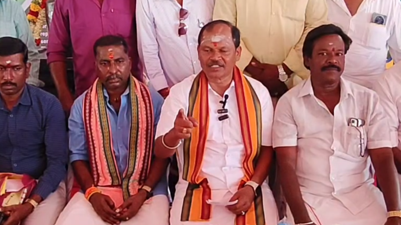 பிரதமரை கொல்ல சதித்திட்டம் தீட்டியவருக்கு சிலையா? – அர்ஜூன் சம்பத் கேள்வி
