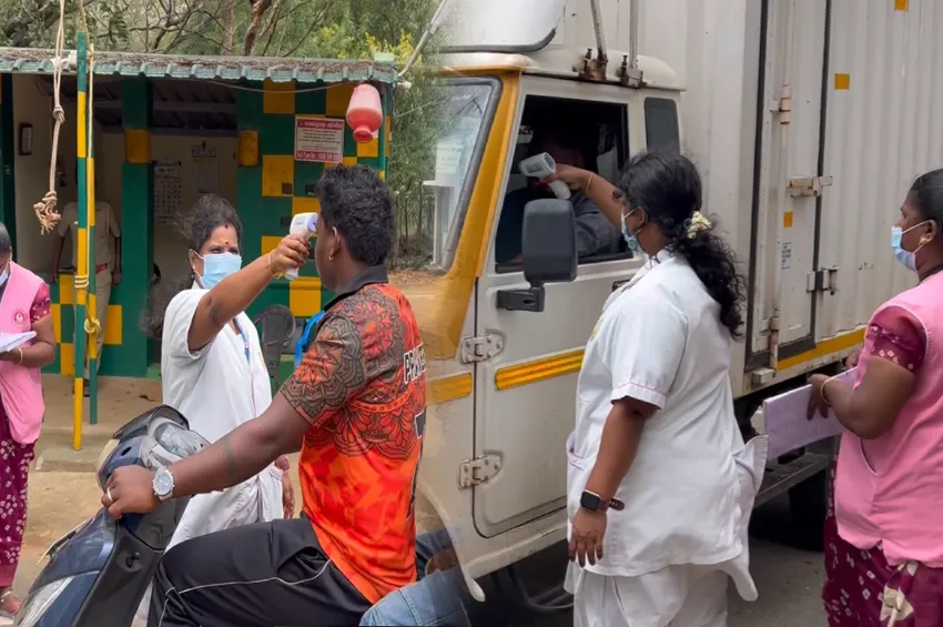 கேரளாவில் நிபா வைரஸ் காய்ச்சலுக்கு 2 பேர் பலி...தமிழக எல்லைகளில் கண்காணிப்பு தீவிரம்