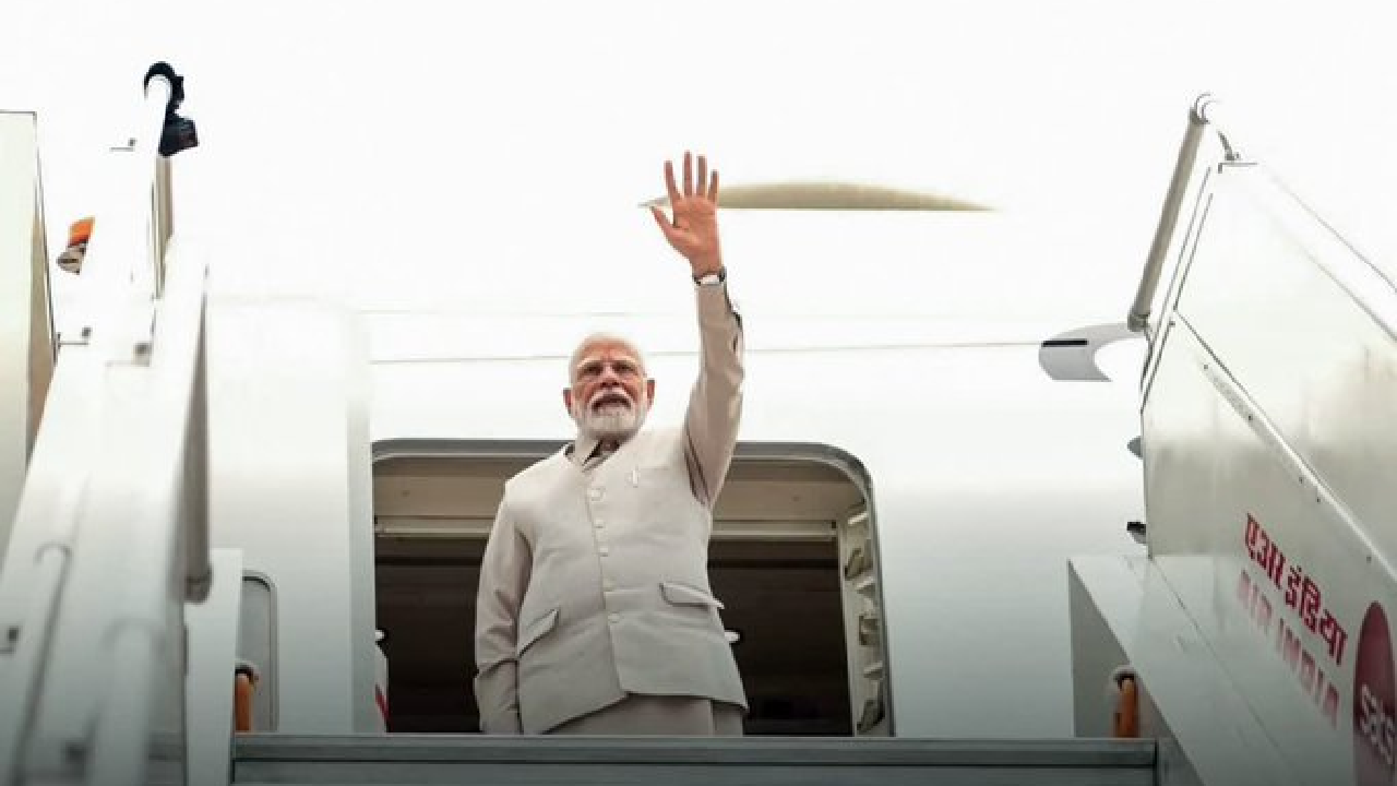 பிரதமர் நரேந்திர மோடி 4 நாள் பயணமாக வெளிநாடு பயணம்... முக்கிய ஒப்பந்தங்களில் கையெழுத்து!