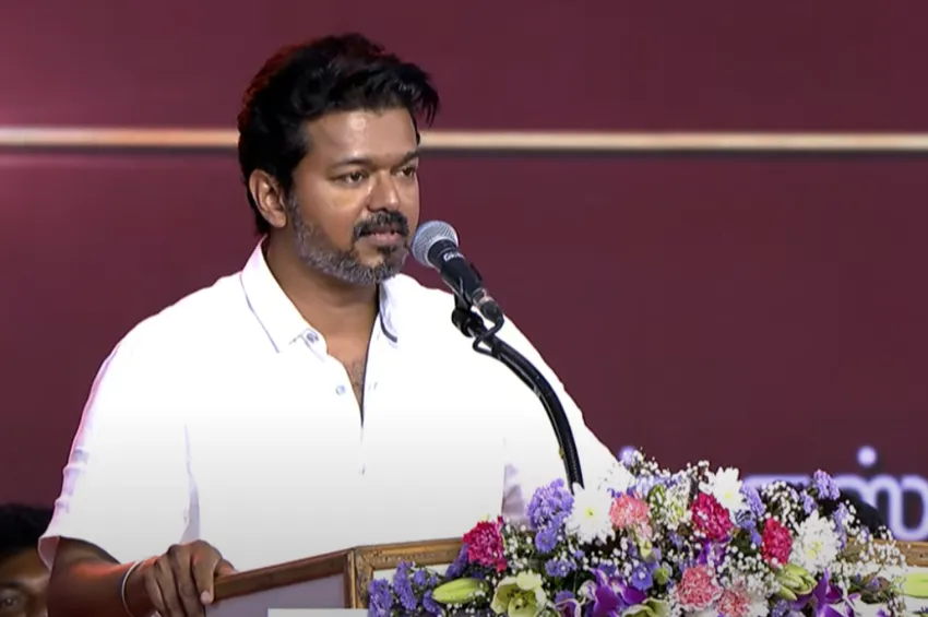 அரசியல் ஆதாய நாடகத்தை மக்கள் ஏற்கமாட்டார்கள் – விஜய் 