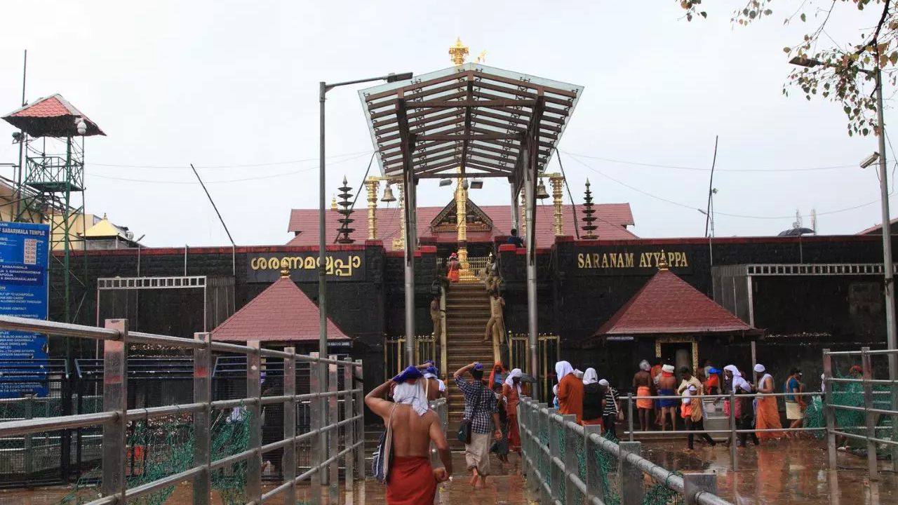சபரிமலை கோயில் இன்று நடை திறப்பு – தேவசம் போர்டு அறிவிப்பு!