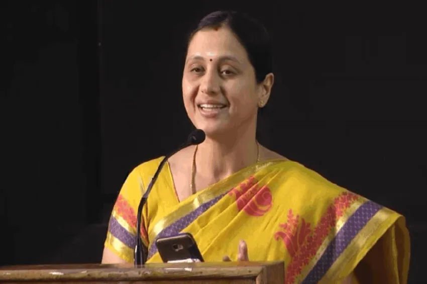 பெண்களுக்கு தேவையான கல்வியை கொடுக்க வேண்டும் – நடிகை தேவயானி 