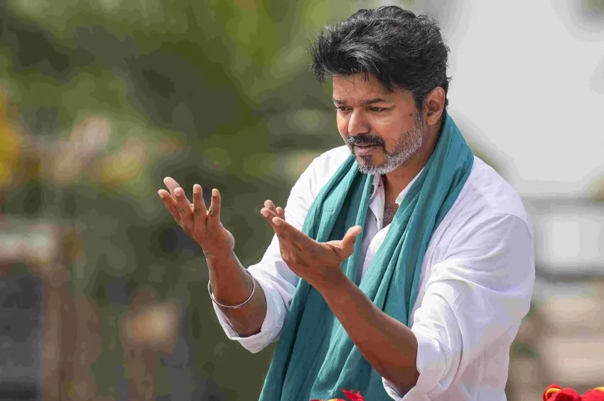 தவெக மதுரை மாநாடு.. நீங்கெல்லாம் நேரடியா வர வேண்டாம்: விஜய் அன்பு கோரிக்கை