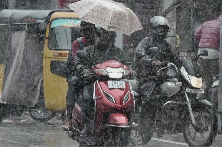 Heavy Rain: தமிழகத்தில் 10 மாவட்டங்களுக்கு கனமழை எச்சரிக்கை!