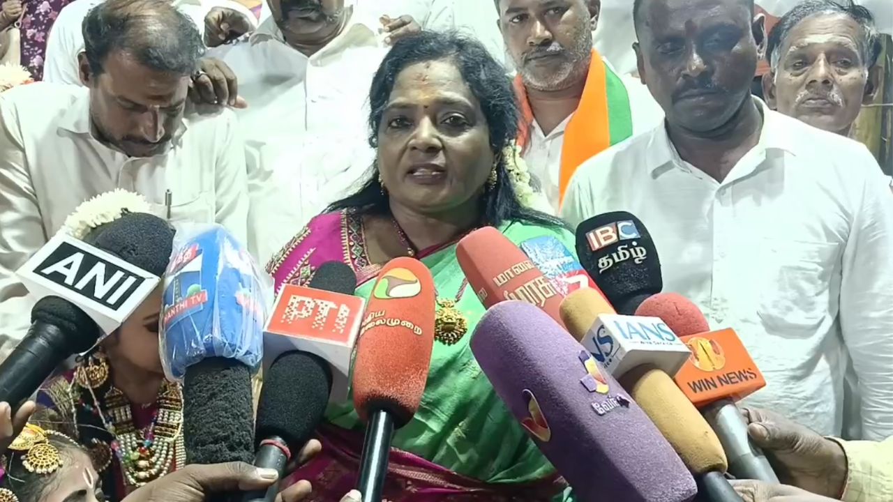 விநாயகரை ஆற்றில் கரைப்போம்.. ஆனால் மனுக்களைக் கரைக்கின்றனர்- தமிழிசை பேட்டி!