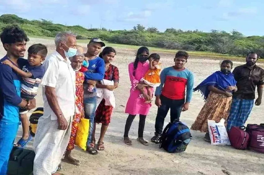 இலங்கைத் தமிழர்கள் சட்டப்பூர்வமாக இந்தியாவிலேயே தங்கலாம்: மத்திய அரசு அனுமதி!