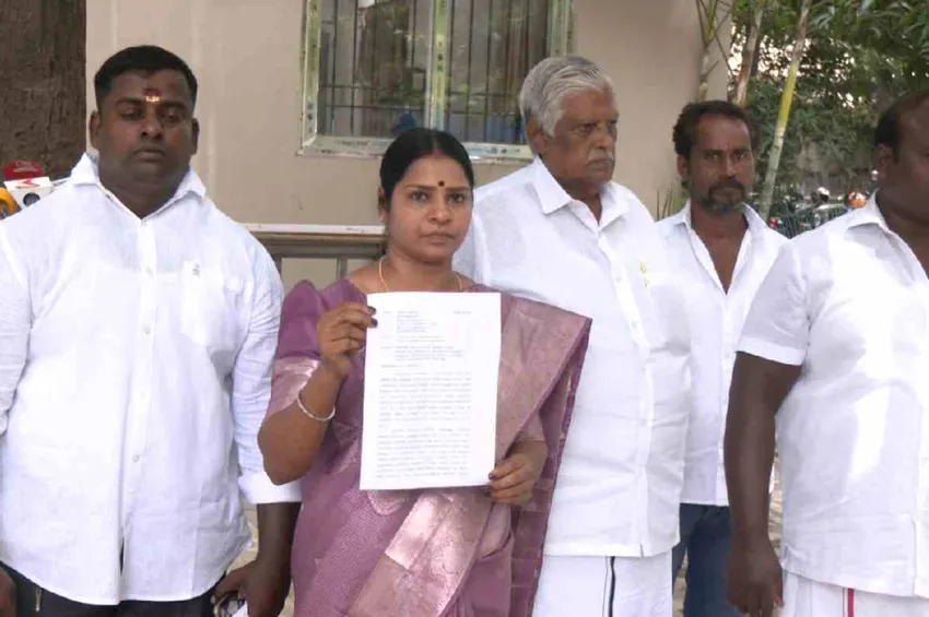 மேயர் பிரியாவுக்கு எதிராக ஆபாச வீடியோக்கள்: போலீசில் பரபரப்பு புகார்!