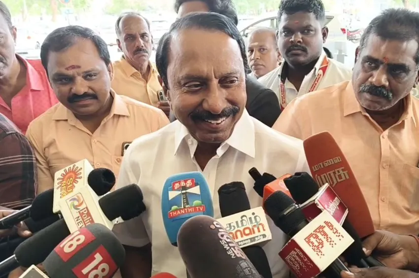 'மன நிம்மதிக்காக ஹரித்வார் செல்கிறேன்..' செங்கோட்டையன் பேட்டி!