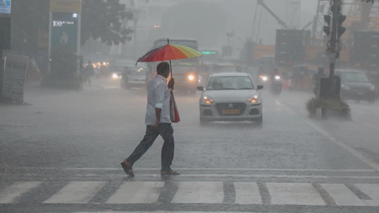 Heavy Rain: தருமபுரி, சேலம் உள்ளிட்ட 6 மாவட்டங்களுக்கு இன்று கனமழை எச்சரிக்கை!