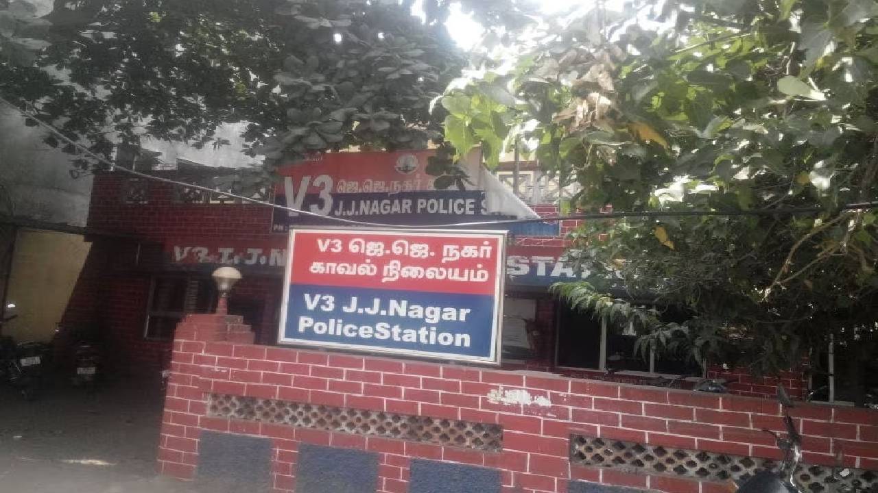 மாதாந்திர மாமூல் கேட்டு அட்டகாசம்; நிறைமாத கர்ப்பிணியின் காதை வெட்டிய கும்பல்!