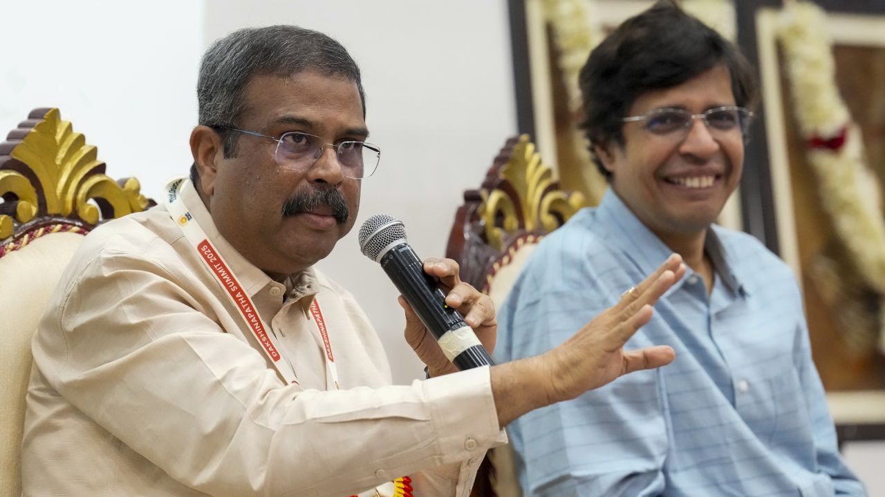 'தமிழகத்தில் வேறு மொழிகள் திணிக்கப்படவில்லை'- மத்திய அமைச்சர் தர்மேந்திர பிரதான் விளக்கம்! 