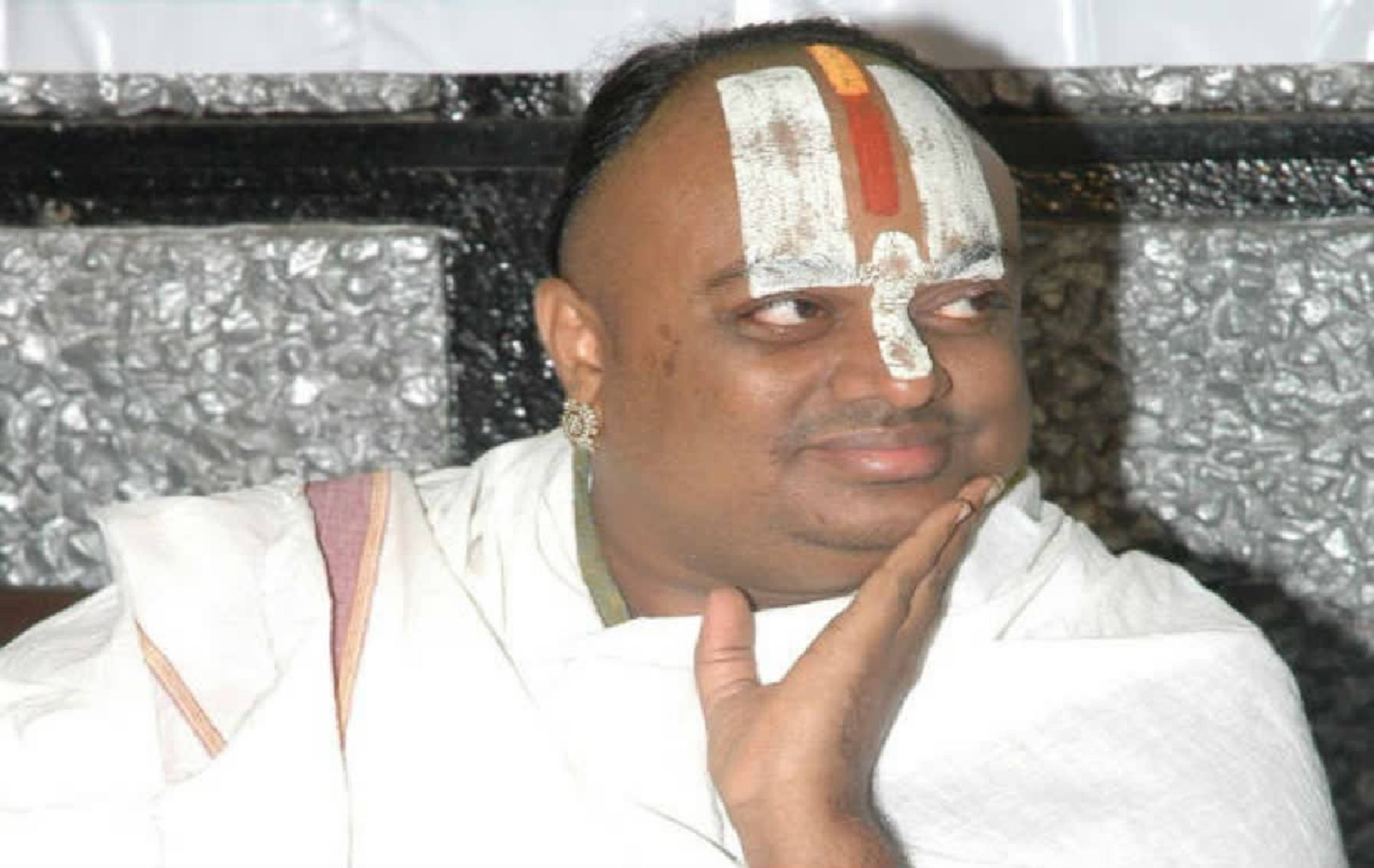 பாலியல் வழக்கில் ஆஜராகாத சாமியார்: சதுர்வேதி மீது மத்திய குற்றப்பிரிவு வழக்கு பதிவு!