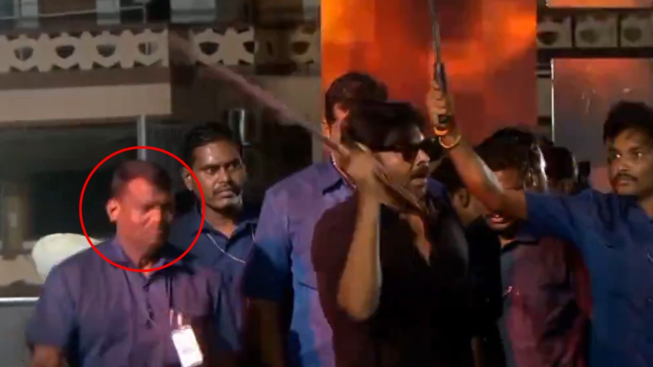 Viral Video: வாளை சுழற்றிய பவன் கல்யாண்.. நூலிழையில் உயிர் தப்பிய பாதுகாவலர்!