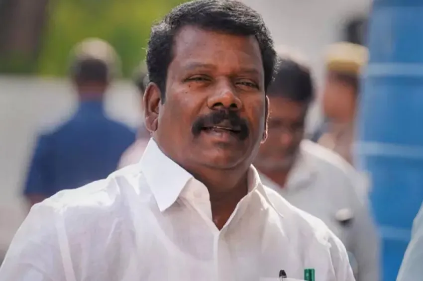காங்கிரஸ் யாரையும் வா என்று இழுக்கும் இயக்கம் கிடையாது.. எடப்பாடி குறித்து பேச எங்களிடம் நிறைய சரக்குகள் இருக்கு  - செல்வப்பெருந்தகை