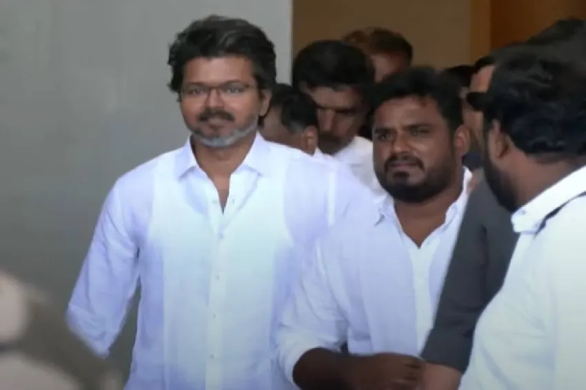 TVK தலைவர் விஜய் தேர்தல் சுற்றுப்பயணம்: இன்று நாமக்கல், கரூர் மாவட்டங்களில் 3ஆம் கட்ட தேர்தல் பிரசாரம்!