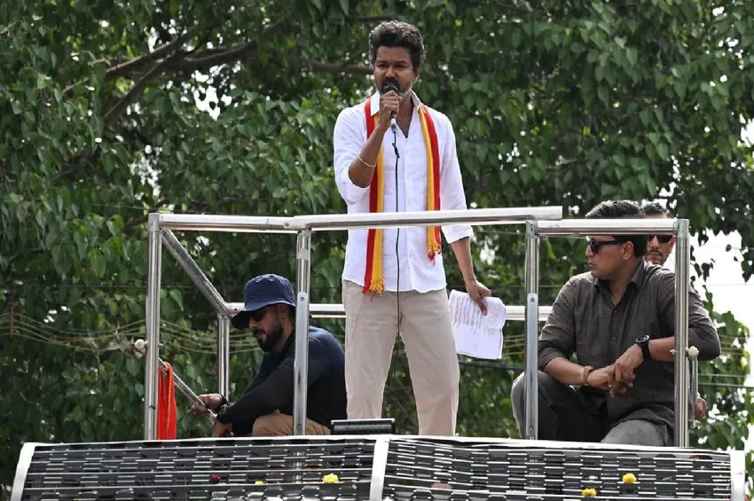 கரூர் துயர சம்பவம்: தவெக தலைவர் விஜய்யின் அடுத்த இரண்டு மக்கள் சந்திப்பு நிகழ்ச்சிகள் ஒத்திவைப்பு!