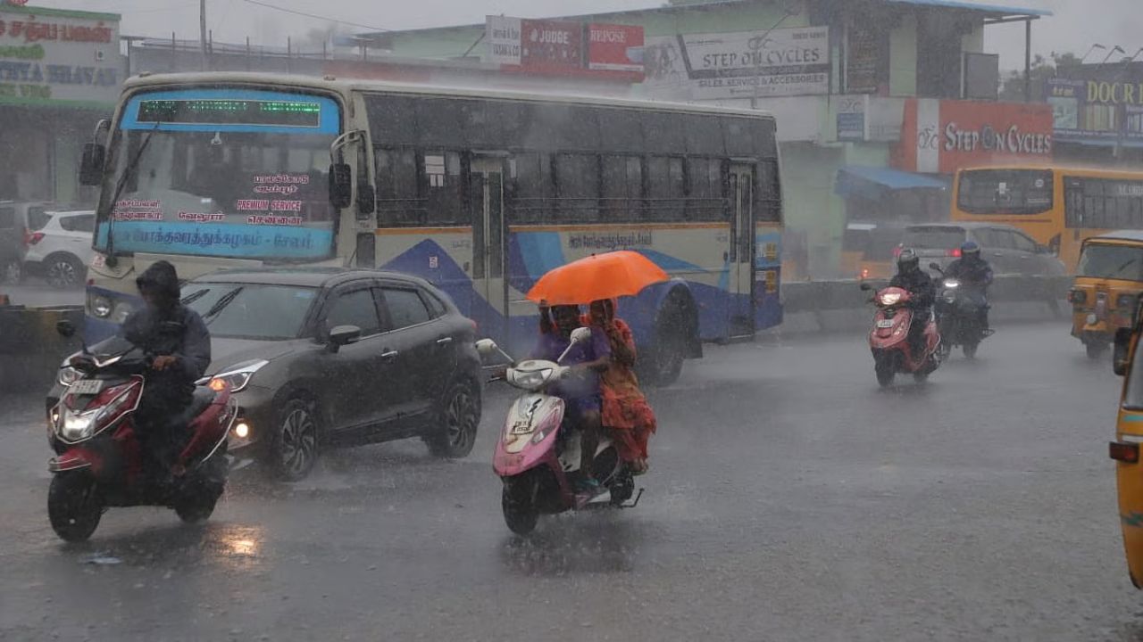 கொட்டித் தீர்க்கப்போகும் கனமழை.. 3 மாவட்டங்களுக்கு எச்சரிக்கை!
