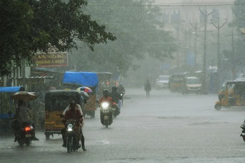 கொட்டித் தீர்க்கப்போகும் கனமழை.. 8 மாவட்டங்களுக்கு எச்சரிக்கை!