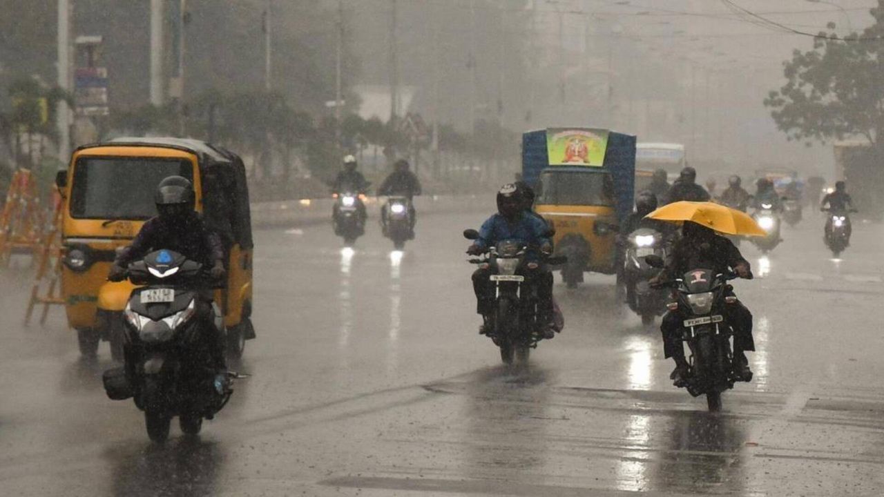 கொட்டித் தீர்க்கப் போகும் கனமழை.. அடுத்த 7 நாட்களுக்கு கனமழை எச்சரிக்கை!