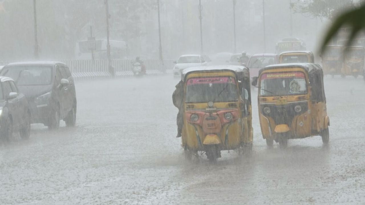  2 மாவட்டங்களுக்கு ரெட் அலெர்ட்.. 9 மாவட்டங்களுக்கு மிக கனமழை எச்சரிக்கை!