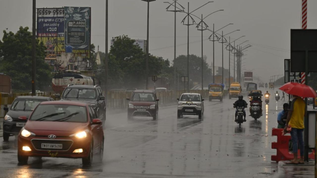 'மோன்தா' புயல்: தமிழகத்தில் 8 மாவட்டங்களில் கனமழைக்கு வாய்ப்பு!
