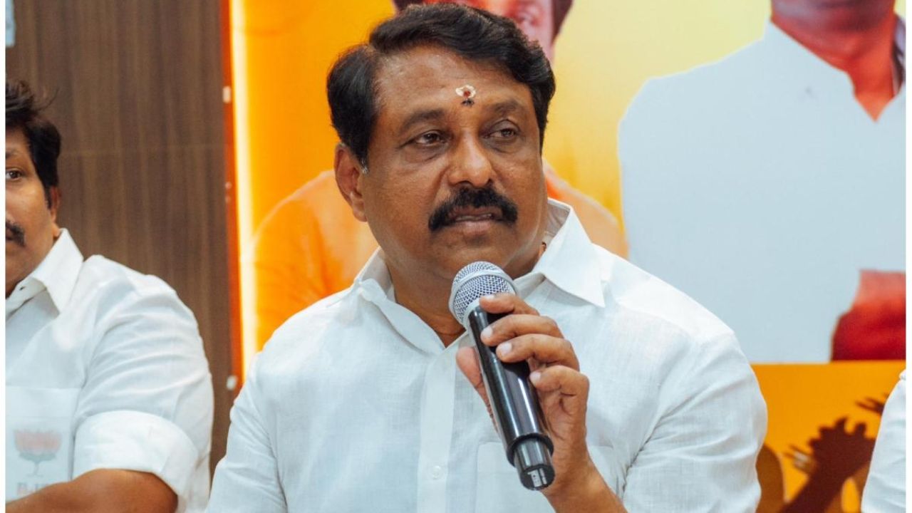 திசைதிருப்பு முன்னேற்றக் கழகத்தின் SIR எதிர்ப்புக் கூட்டம்- நயினார் நாகேந்திரன் விமர்சனம்!