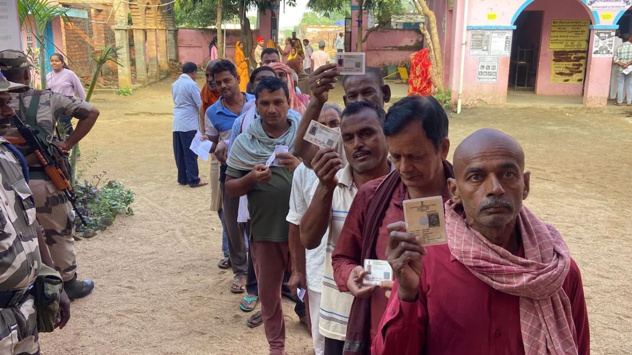 பீகார் தேர்தல்: காலை 9 மணி நிலவரப்படி 13.13% வாக்குகள் பதிவு!