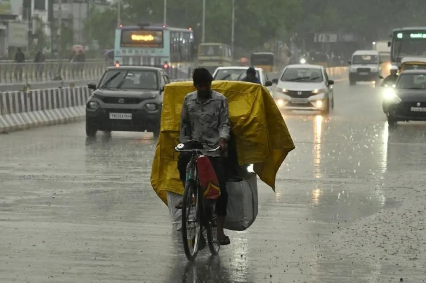 TN Weather: தமிழகத்தில் நாளை 4 மாவட்டங்களில் மிக கனமழைக்கு வாய்ப்பு!