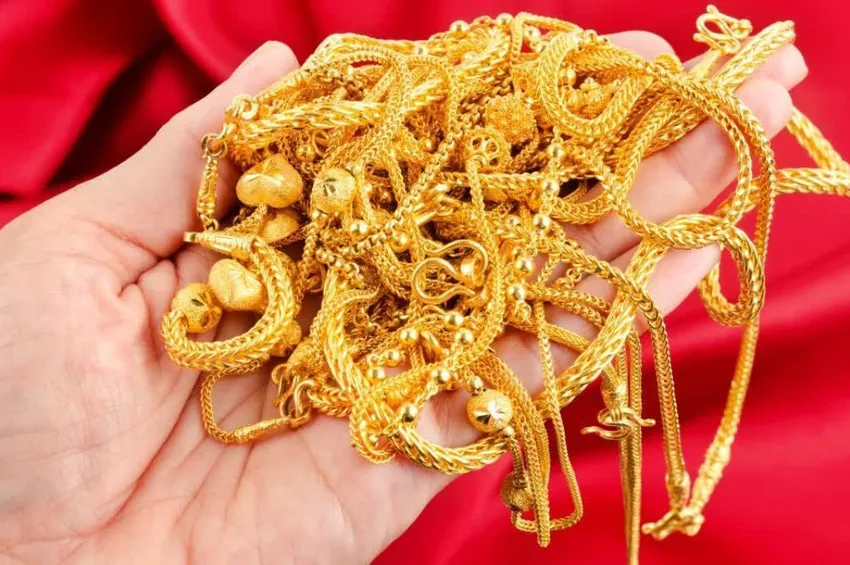 கணிசமாக குறைந்த தங்கம் விலை.. எவ்வளவு தெரியுமா?