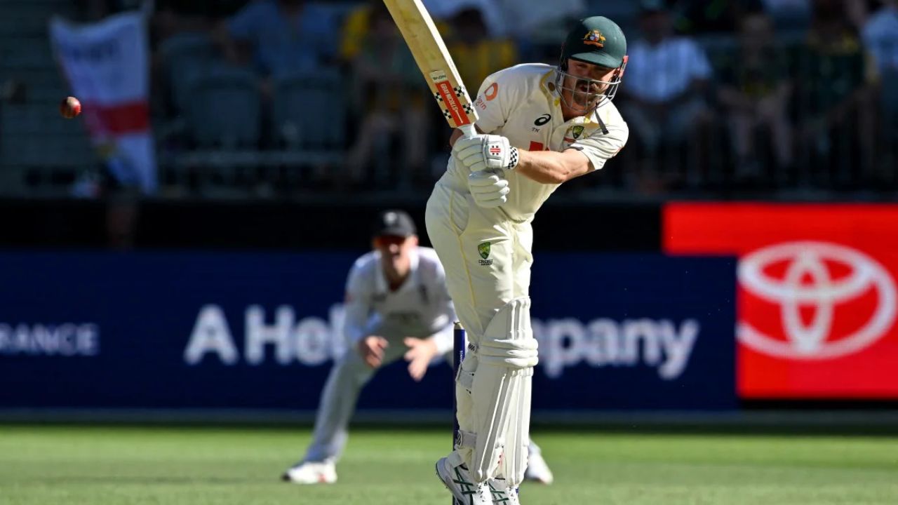 ஆஷஸ் தொடர்: முதல் டெஸ்ட்டில் இங்கிலாந்தை வீழ்த்தி ஆஸ்திரேலியா அபார வெற்றி!