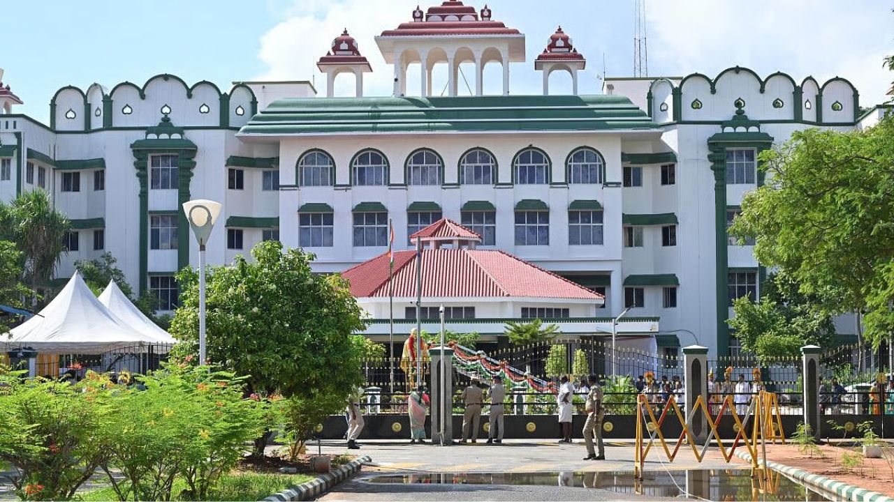 திருப்பரங்குன்றம் தீப வழக்கு: அரசுத் தரப்பு மேல்முறையீட்டு மனு தள்ளுபடி!