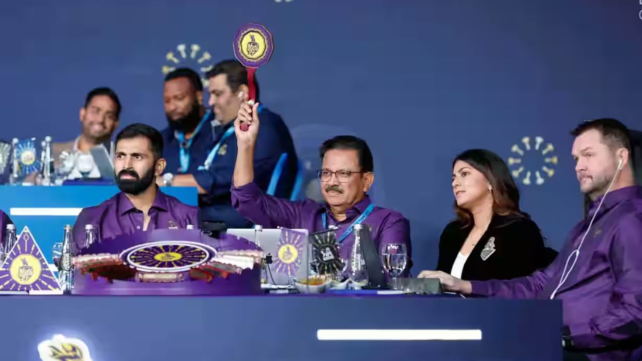 IPL Mini Auction: காங்கிரஸ் எம்பியின் மகனை ஏலத்தில் எடுத்த கொல்கத்தா அணி!