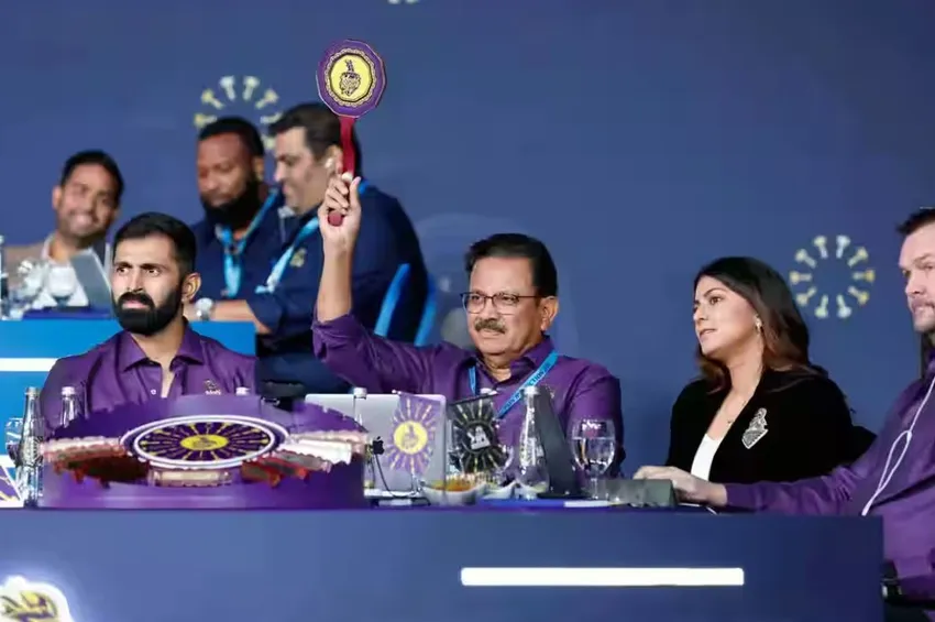 IPL Mini Auction: காங்கிரஸ் எம்பியின் மகனை ஏலத்தில் எடுத்த கொல்கத்தா அணி!