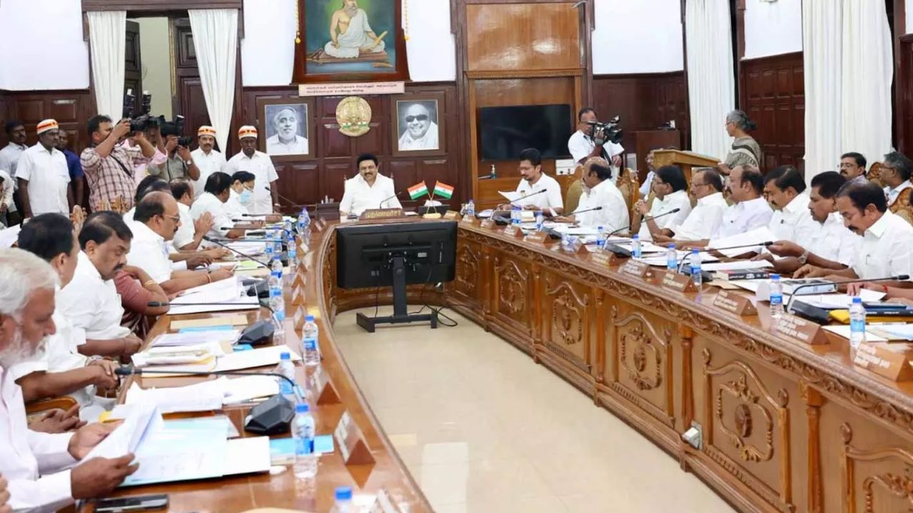 ஜன. 6-ஆம் தேதி தமிழக அமைச்சரவைக் கூட்டம்.. முக்கிய பிரச்னைகள் குறித்து ஆலோசனை!