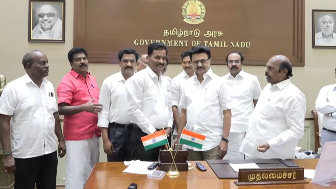 தமிழக அரசு ஊழியர்களுக்கான புதிய ஓய்வூதிய திட்டம்.. முதல்வர் ஸ்டாலின் அறிவித்தார்!