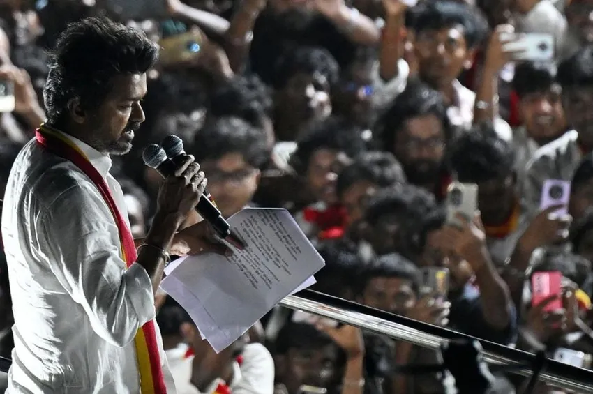 கரூர் கூட்ட நெரிசல் வழக்கு: த.வெ.க. தலைவர் விஜய்க்கு சி.பி.ஐ. சம்மன்!