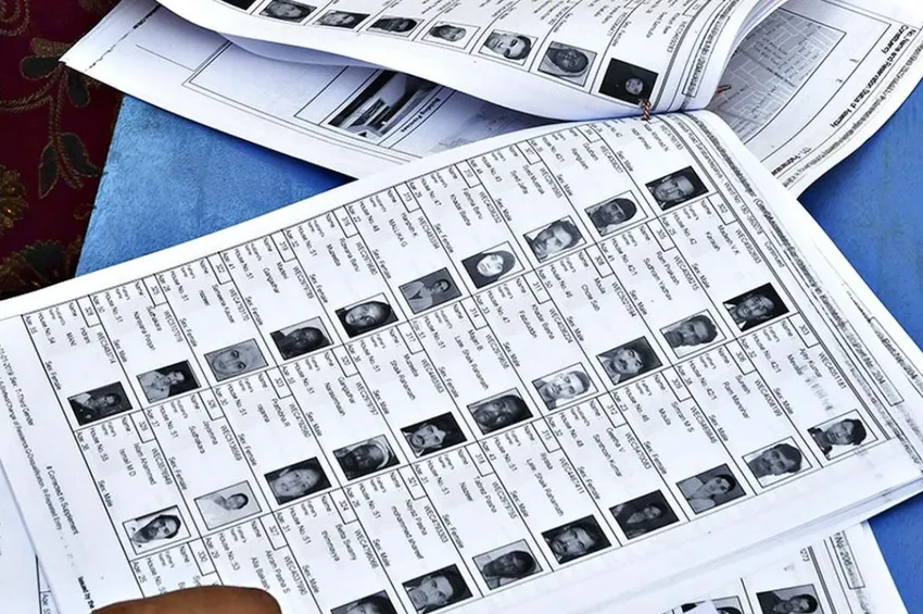 சென்னை மக்களே மிஸ் பண்ணிடாதீங்க.. வாக்காளர் பட்டியலில் பெயர் சிறப்பு முகாம்!