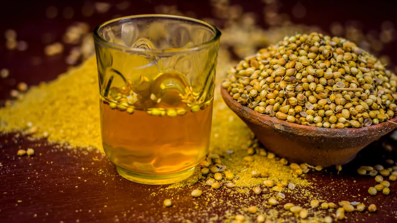 உடல் எடை குறைய வேண்டுமா? தினமும் தனியா தண்ணீர் குடிங்க!